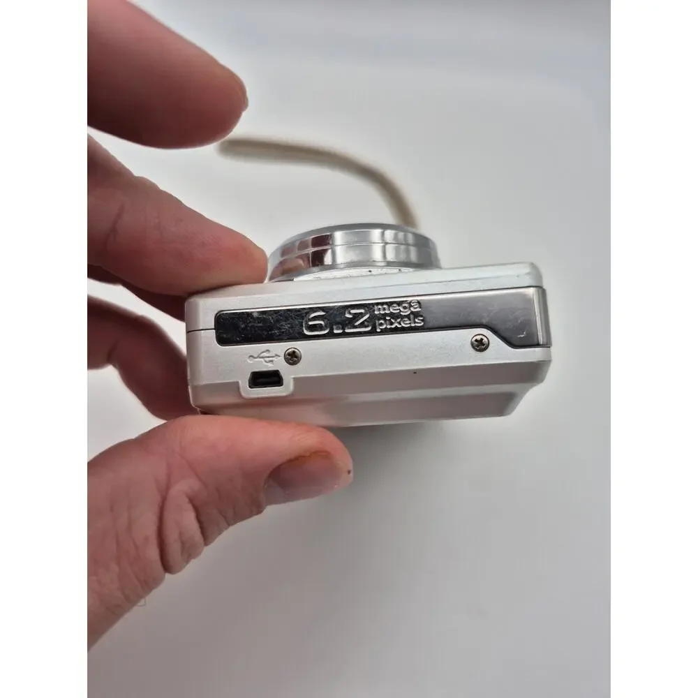 Kodak EasyShare C613 6.2 MP 3X Zoom Silver Digital Camera w/ 2GB SD Card Tested